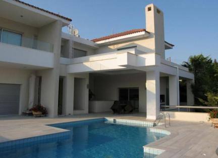 Aristotelous Villa 2 - Back of Villa Property with Pool